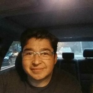 Meet your Posher, Luis